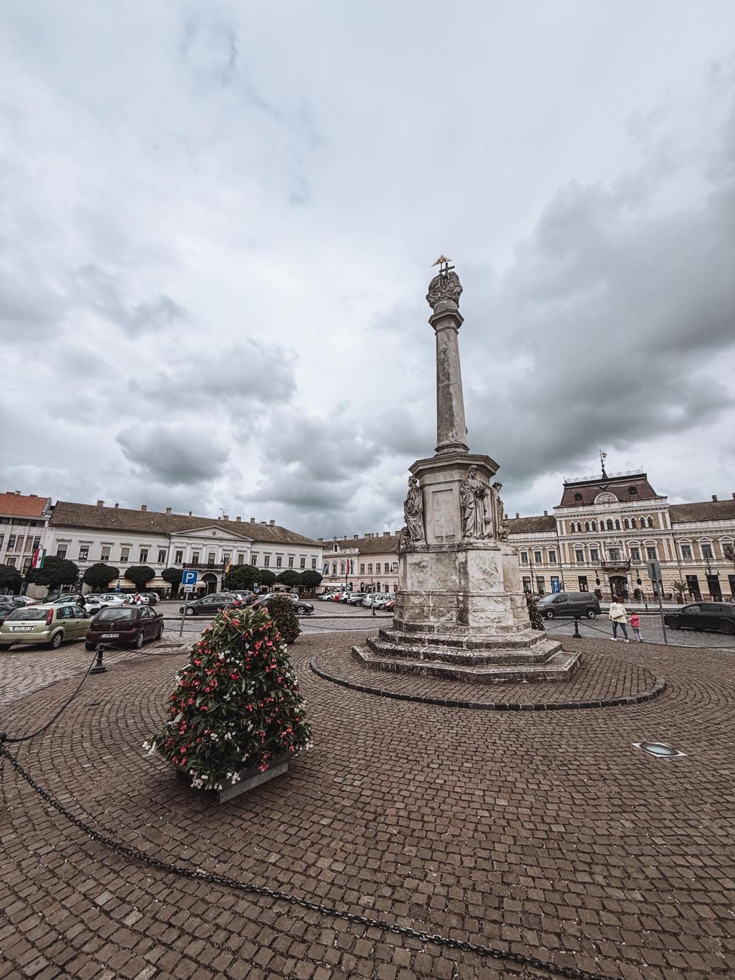 Sobri Halaszcsarda Es Panzio Baja Exteriér fotografie